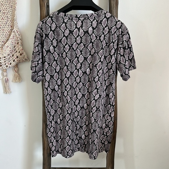 MICHAEL KORS Purple Snake-Embossed Logo Long Top Tunic / Size XS - Picture 4 of 5